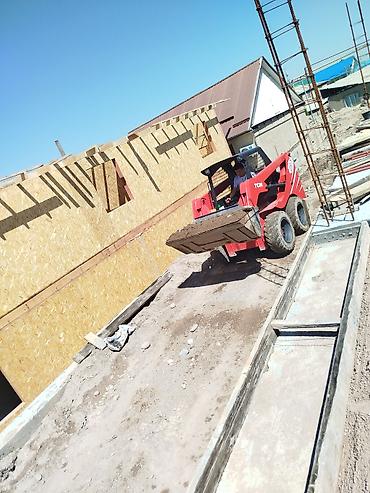 бобкат: Услуги мини-погрузчика TCM (skid steer) - Маневренный мини-погрузчик — 4