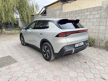 wuling mini ev: Changan Qiyuan Q05: 2026 г., 1.5 л, Автомат, Электромобиль, Хэтчбэк — 4