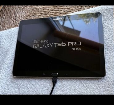 сколько стоит плата на телефон: Планшет, Samsung, 10" - 11", 4G (LTE), Классический цвет - Черный