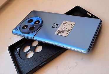 Техника и электроника: OnePlus 12R, Б/у, 256 ГБ, цвет - Голубой, 2 SIM — 4