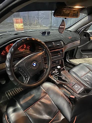 mercedes ml: BMW 5 series: 1999 г., 2.8 л, Механика, Бензин, Седан — 5