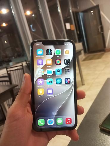 iphone 11 duas: IPhone 11, Qara, Simsiz şarj — 8