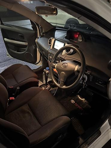 mark 3: Toyota Ist: 2003 г., 1.3 л, Автомат, Бензин, Хэтчбэк — 7