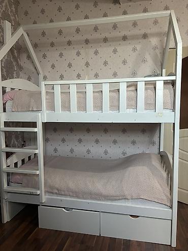 Mebel: Oğlan və qız üçün, İşlənmiş, Çarpayı, Matras ilə, Siyirməli, Taxta — 1
