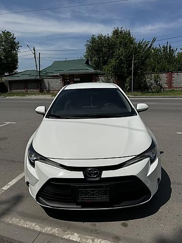 Toyota Corolla: 2023 г., 1.5 л, Автомат, Бензин, Седан