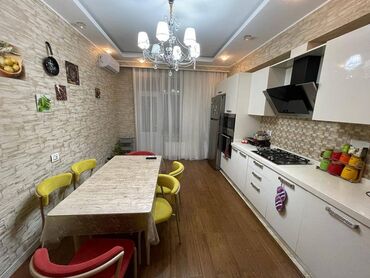 Yeni tikili: 3 otaqlı, Yeni tikili, m. İçərişəhər, 140 kv. m — 10