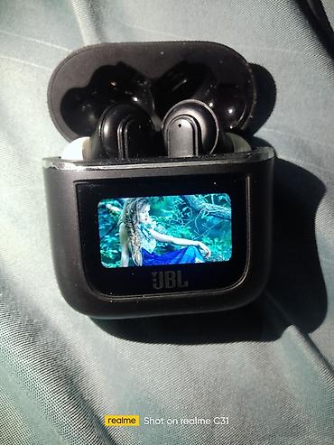 JBL Tour Pro 2 az istifade olunub edirime qoymuşam
