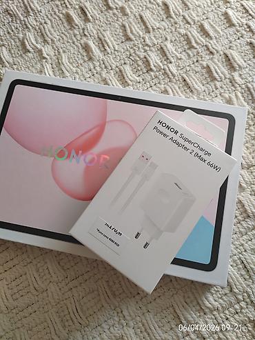 samsung serbia: Neotpakovan tablet. Dobijen uz kupovinu tel., 8/256, wi-fi. Lično — 2