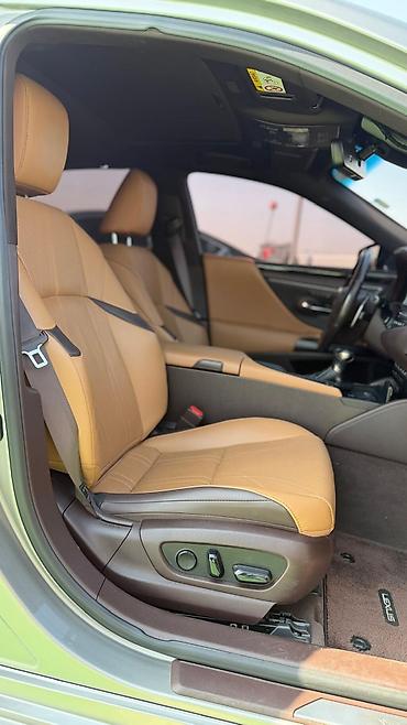 Lexus: Lexus ES: 2020 г., 2.5 л, Гибрид — 18