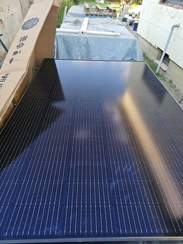 iznajmljivanje klupa i stolova: Solarni paneli Bisol 410w
