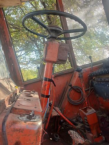 traktorlar belarus: Traktor – universal kənd təsərrüfatı texnikası - Kabinli, ön iki — 1