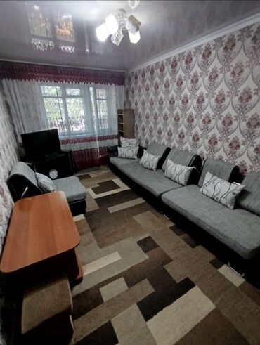 купить дом на берегу иссык куля: 2 комнаты, 42 м², 104 серия, 2 этаж, Косметический ремонт