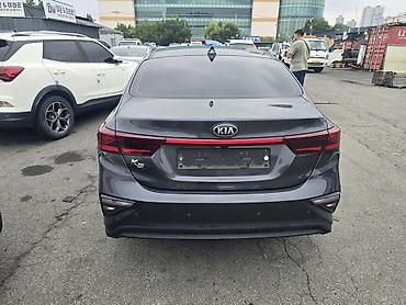 kaiyi e5: Kia K3: 2020 г., 1.6 л, Бензин, Седан — 1
