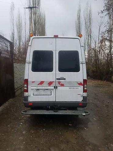 Легкий грузовой транспорт: Легкий грузовик, Mercedes-Benz — 5