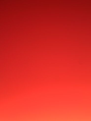 sir sekili: Minimalist qırmızı divar/rəng fonu – dekorativ poster/print -