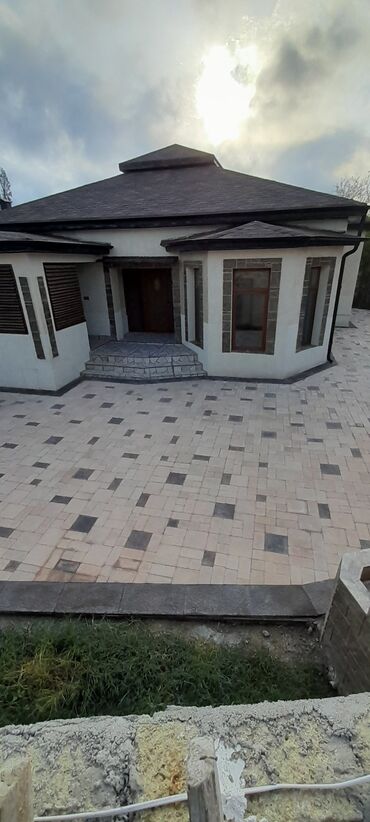 Həyət evləri və villaların satışı: Satış üçün fərdi yaşayış evi satılır.şəxsi tikili .ünvan novxanı — 2