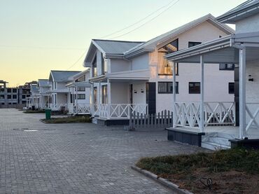 Посуточная аренда домов: 130 м², 3 комнаты, Утепленный, Теплый пол, Бронированные двери — 1