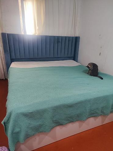 mexmer: Mavi məxməri süngərli başlıqlı iki nəfərlik çarpayı - Ölçü: 200\180 - — 2
