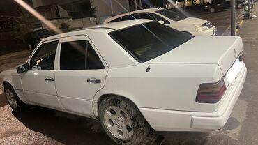 купить багажник на крышу авто в бишкеке: Mercedes-Benz W124: 1989 г., Седан