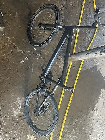 BMX-велосипед, черная рама в хорошем состояние только надо задний диск at lalafo.kg BMX-велосипед, черная рама в хорошем состояние только надо задний диск