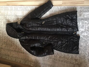 монклер: Куртка XL (EU 42), цвет - Черный