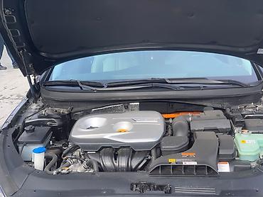 Hyundai: Hyundai Sonata sedan - Korpus rəngi: qara, xrom detallı iri ön — 9
