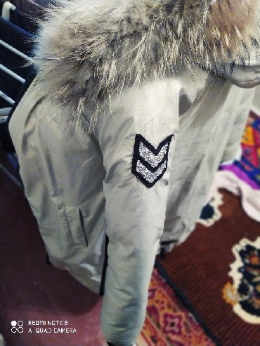 новые зимние куртки: Пуховик, S (EU 36), M (EU 38)
