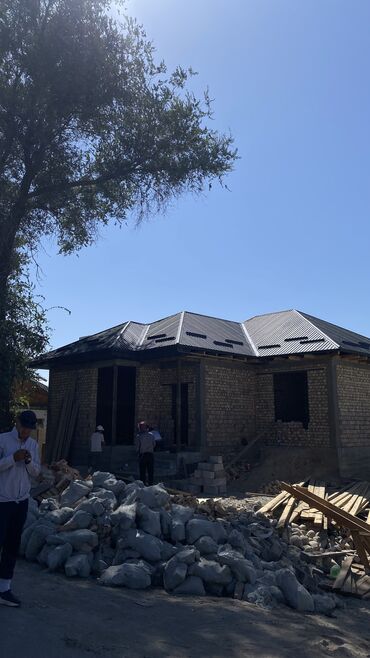 Другое для крыш: Крыша жабабыз любой турун. Ремот крыш Сайдинг установка слива. Крыша at lalafo.kg — 8 Другое для крыш: Крыша жабабыз любой турун. Ремот крыш Сайдинг установка слива. Крыша — 8