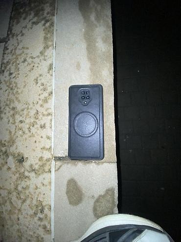 Problemsizdir islek vezyetdedir ekranda car var ve arxa uzduyunde cat