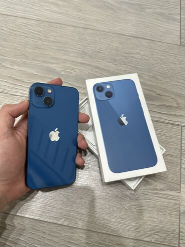 Apple iPhone: IPhone 13, Б/у, 128 ГБ, Голубой, Защитное стекло, Коробка, 82 %