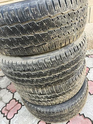 Шины: Комплект шин (4 шт.) - Размер: 235/65 R16C - Индекс нагрузки: 115/113 — 12