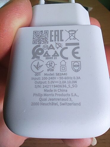 Adapteri i punjači za laptop: Univerzalni USB-C adapter za laptop crne boje sa snagom od 65W — 14