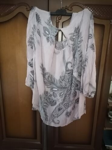 Tunics: XL (EU 42), Viscose, Floral, color - Multicolored