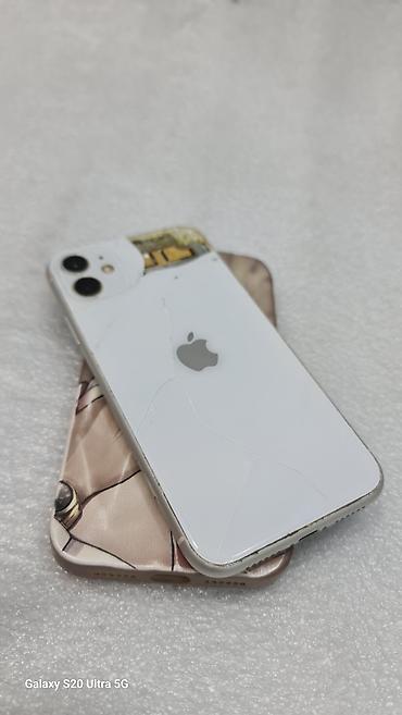 Apple iPhone: IPhone 11, Б/у, 64 ГБ, Белый, Чехол, 60 % — 11