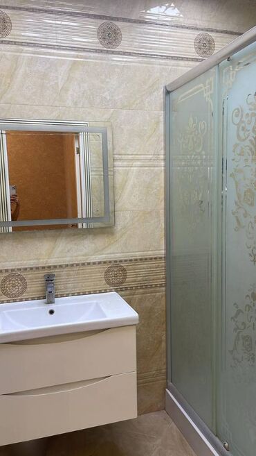 Uzunmüddətli kirayə mənzillər: Tibb Universitetinin yanında 20 mərtəbəli binanın 15-ci mərtəbəsində 3 — 9