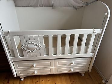 lay lay matras: Oğlan və qız üçün, Yeni, Dördbucaq, Beşik, Dəst ilə, Matras ilə, Yellənmə mexanizmi ilə — 4