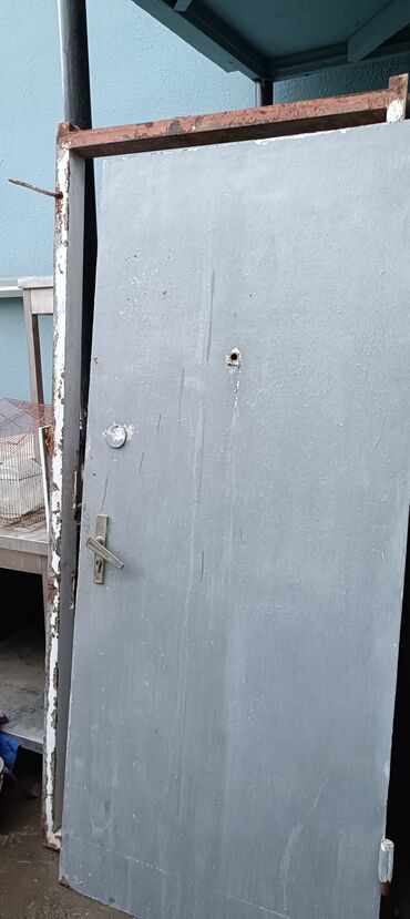 Giriş qapıları: Metal qapı və dəmir qutu-kaxon - Material: qalın metal təbəqədən — 4