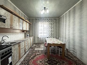 Продажа коттеджей и домов: Продаётся дом в районе улиц Боталиева/Тулебердиева, участок 9-соток по — 13