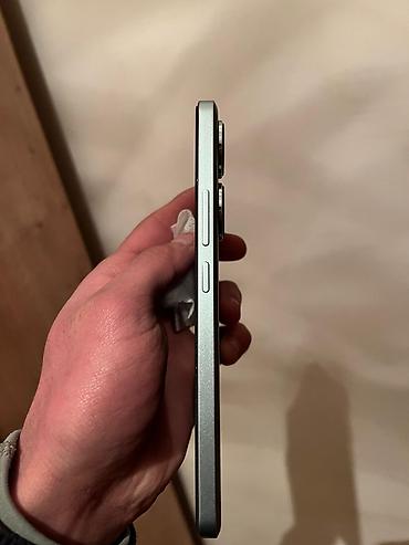 apple magic keyboard: Məhsul: Smartfon (USB‑C girişli, ikili alt hoparlör qəfəsi, yuxarı və — 4