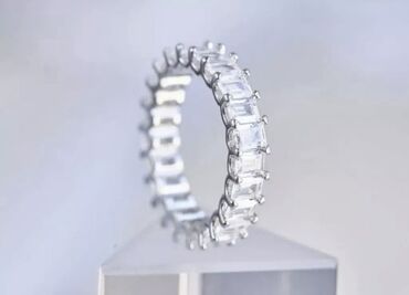 nakit kompleti: Prsten hirurški čelik, celom dužinom cirkoni, veličina 18mm