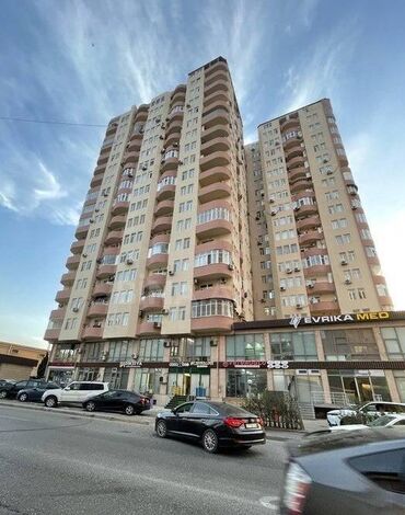 Kirayə mənzillər: Yasamal, 3 otaqlı, Yeni tikili, m. Elmlər Akademiyası, 125 kv. m