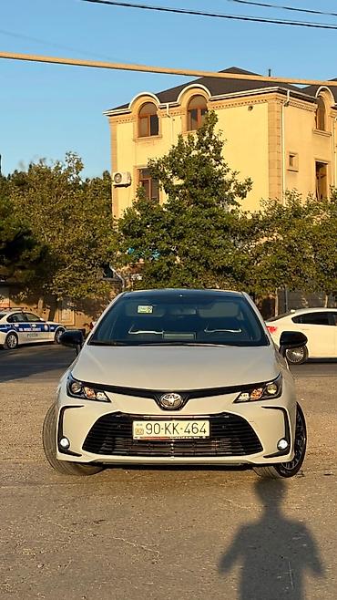 Toyota: Toyota Corolla: 1.6 l | 2022 il Sedan — 1