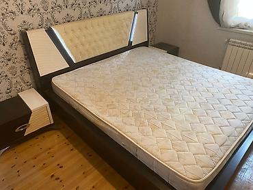 islenmis yataq mebel: Endirim Taxt ve iki eded tunbasi satilir 280azn.Matras ve baza var — 1