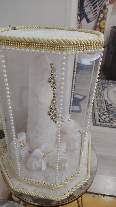 Bəy tacı (xınayaxdı/nişan üçün) vitrini və aksesuar seti - Şık lalafo.az -da Bəy tacı (xınayaxdı/nişan üçün) vitrini və aksesuar seti - Şık