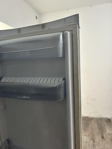 iphone 14 pro max 1 tb: Холодильник Indesit, Б/у, Двухкамерный — 2