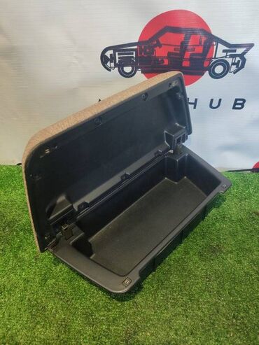 коробка на нексия: Бардачок Mitsubishi Chariot N84 2 2002 (б/у)