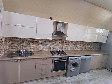 Mətbəx mebeli satılır 600₼. ölçü 4m/65sm. Üzərində qaz moyka