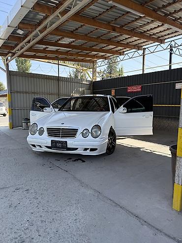 бампер передний на ауди с4: Mercedes-Benz E-Class: 2000 г., 2.2 л, Автомат, Дизель, Седан — 4