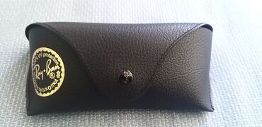 pantalone o: Ray Ban Futrola Za Naocare Nova Sa Ray Ban Krpicom Odgovara Za Sve