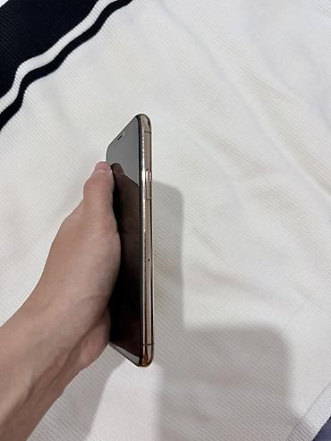 iphine 11 pro: IPhone 11 Pro, цвет Gold - Экран 5.8" Super Retina XDR (OLED), True — 5